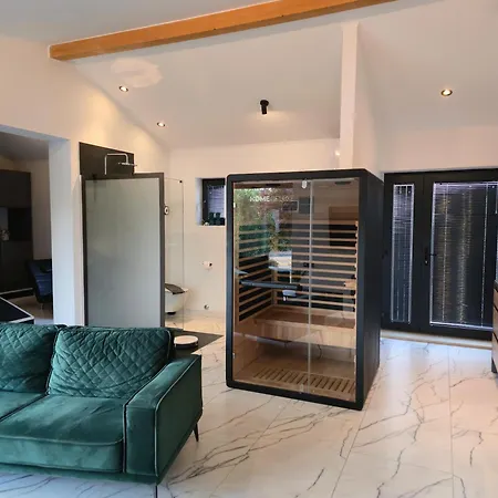 Oli 1 Apartman *